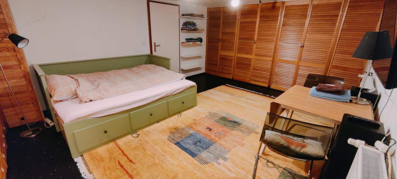 Spacious & Comfortable Guestrooms W Private Bathrooms Near Koelnmesse & Lanxess Arena, Free Parking, Highspeed Wifi Exterior foto