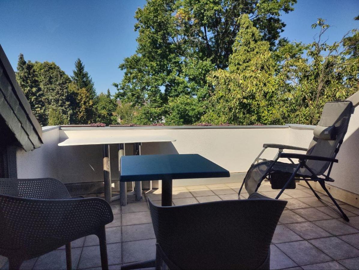 Spacious & Comfortable Guestrooms W Private Bathrooms Near Koelnmesse & Lanxess Arena, Free Parking, Highspeed Wifi Exterior foto