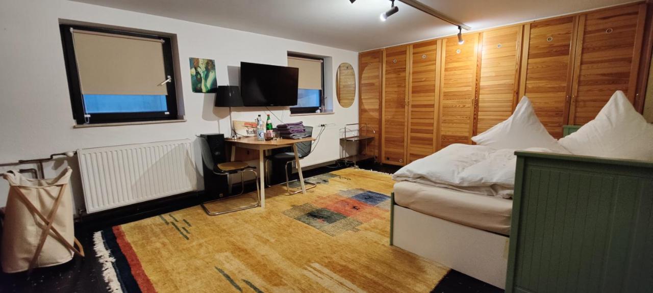 Spacious & Comfortable Guestrooms W Private Bathrooms Near Koelnmesse & Lanxess Arena, Free Parking, Highspeed Wifi Exterior foto
